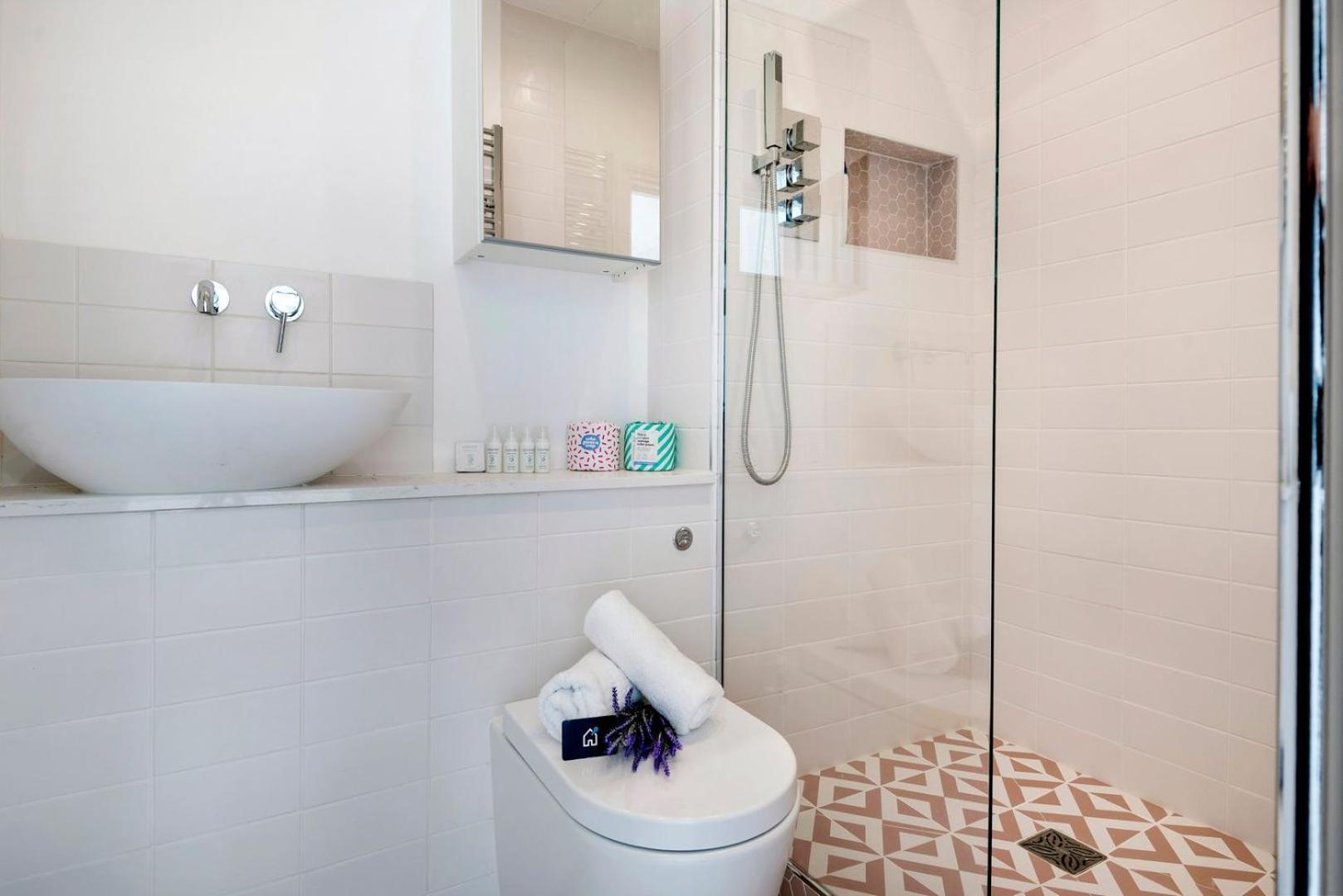 Modern And Bright Highgate Gem Appartement Londen Buitenkant foto