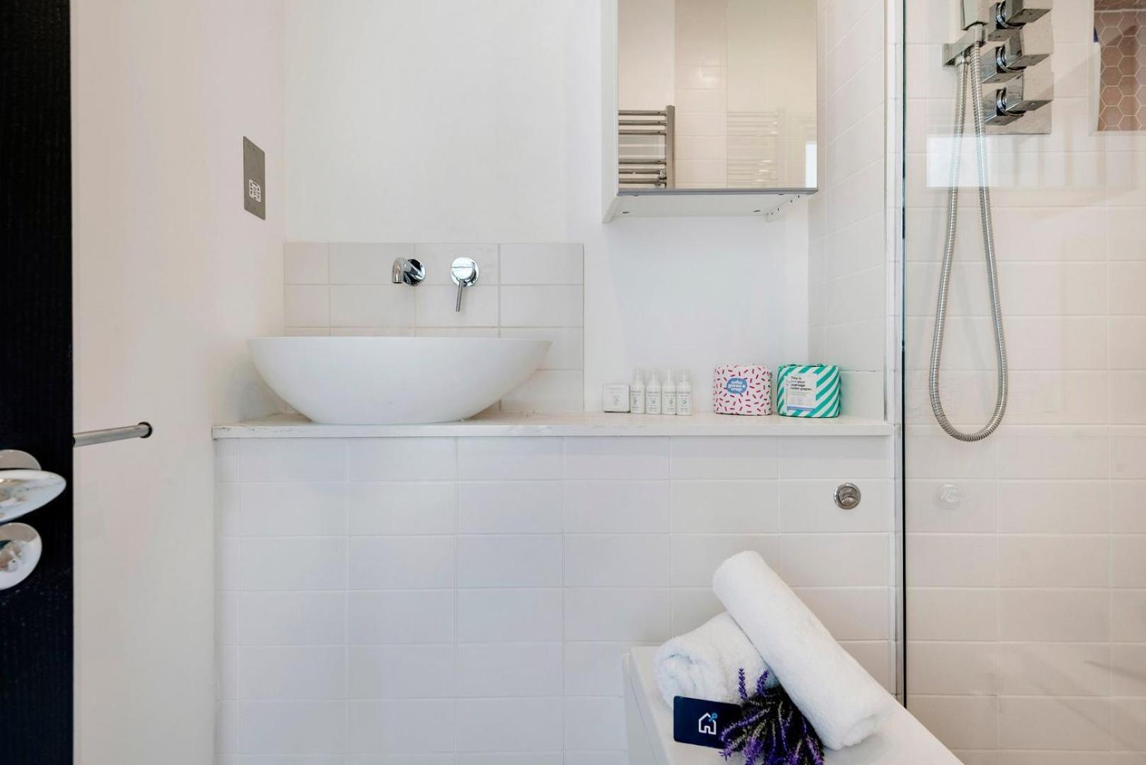 Modern And Bright Highgate Gem Appartement Londen Buitenkant foto